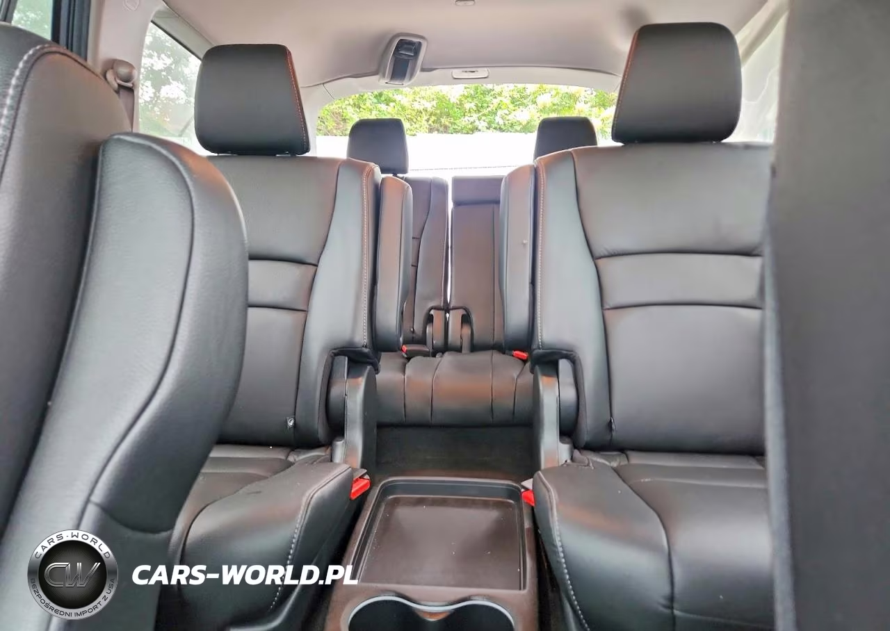 2022 Honda Pilot Touring VIN:5FNYF6H68NB021295 - 10