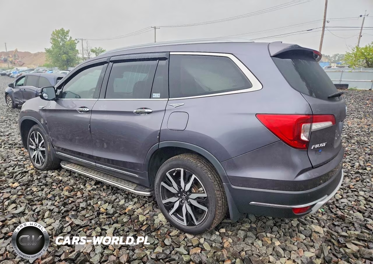 2022 Honda Pilot Touring VIN:5FNYF6H68NB021295 - 2
