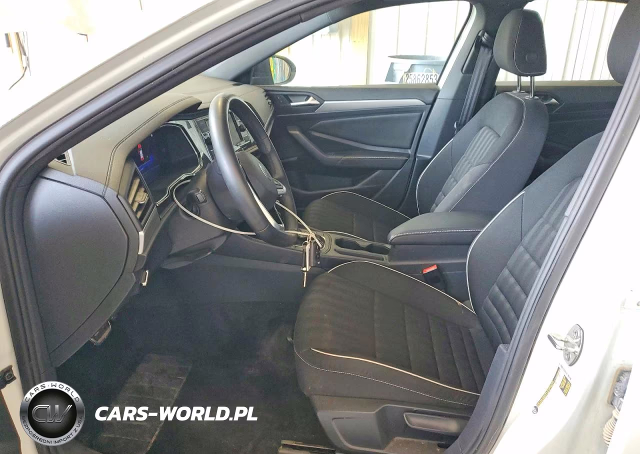2024 Volkswagen Jetta Sport VIN:3VWBM7BU5RM072633 - 7