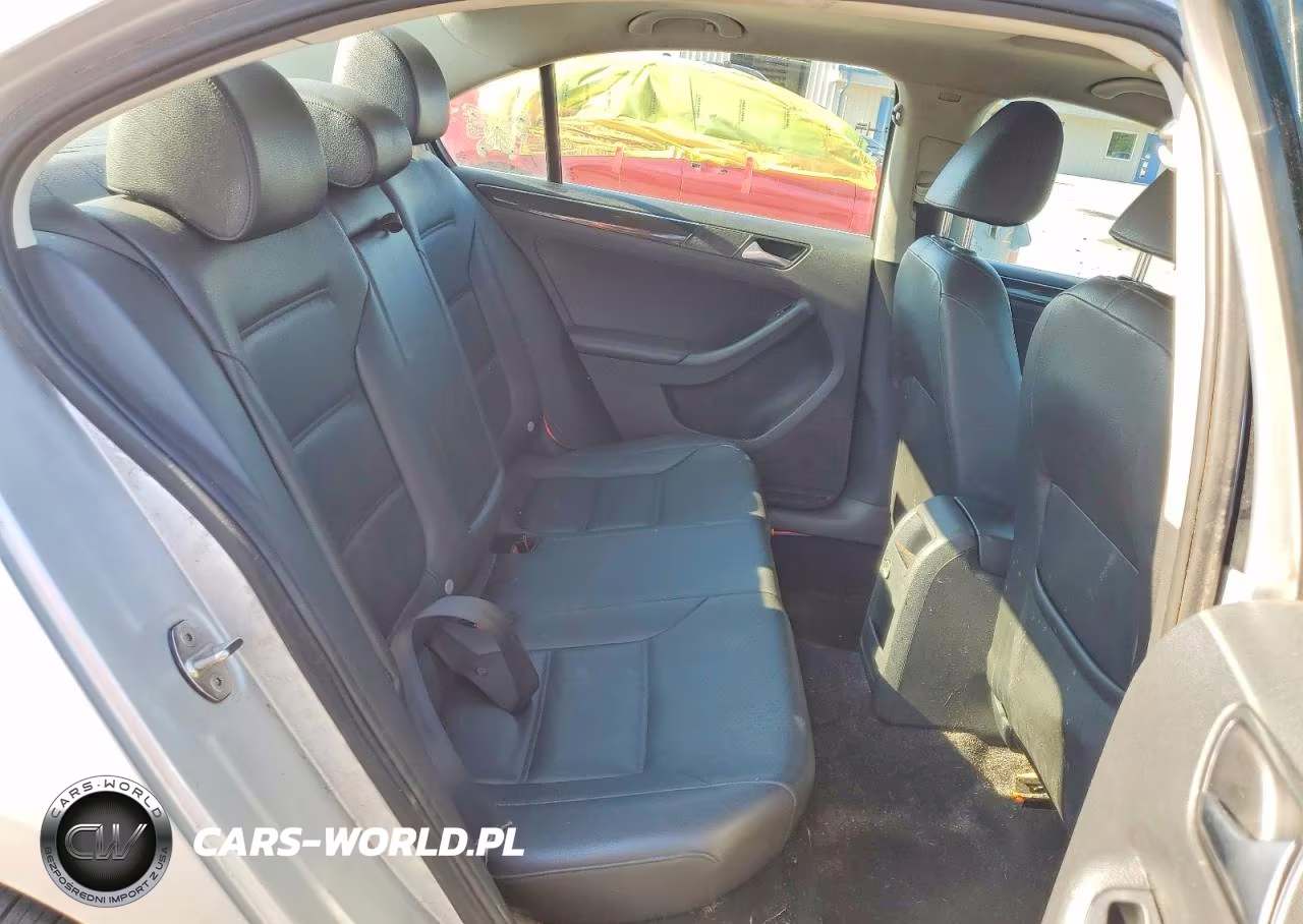 2016 Volkswagen Jetta Sel VIN:3VWL17AJ5GM341604 - 10