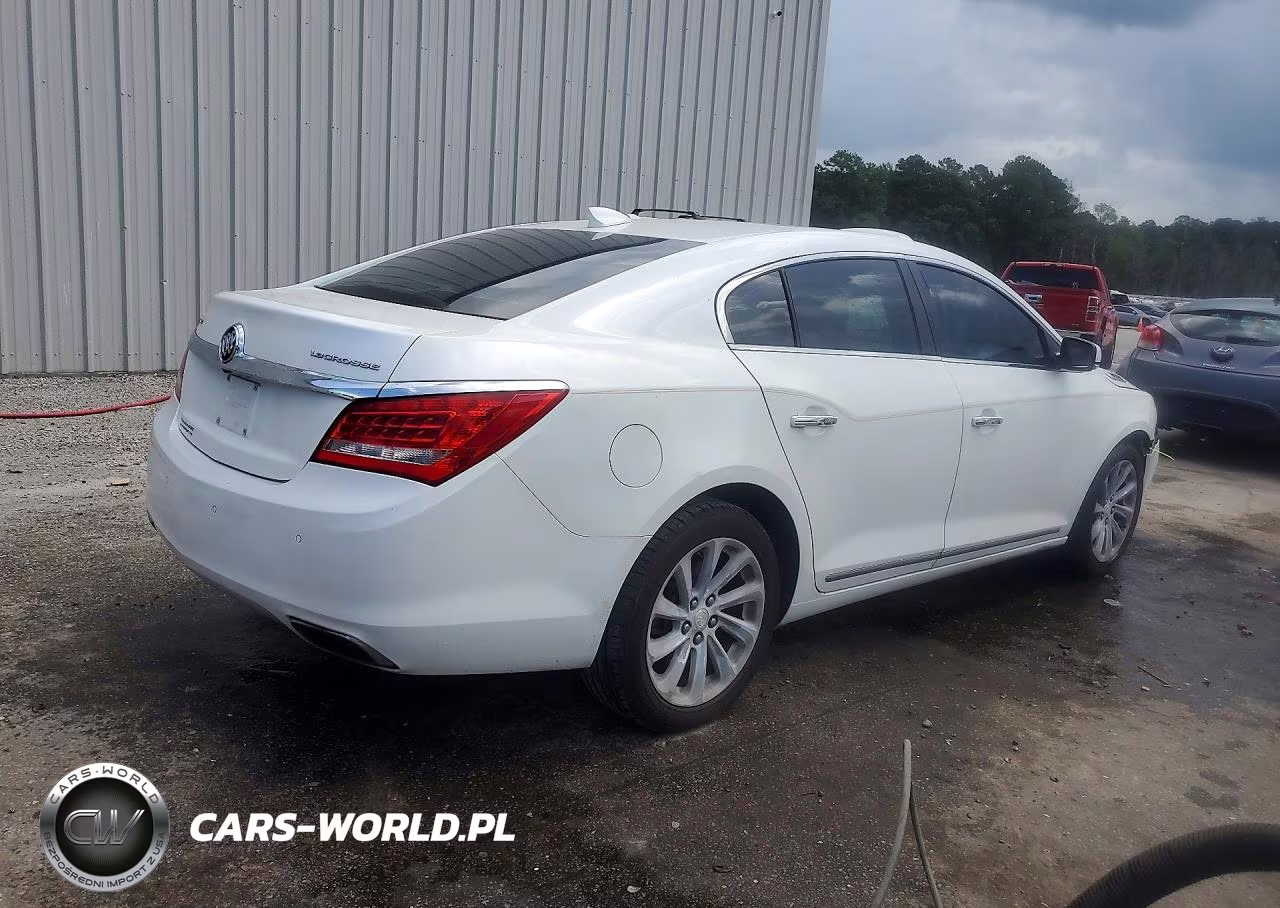 2016 Buick Lacrosse VIN:1G4GB5G34GF236661 - 3