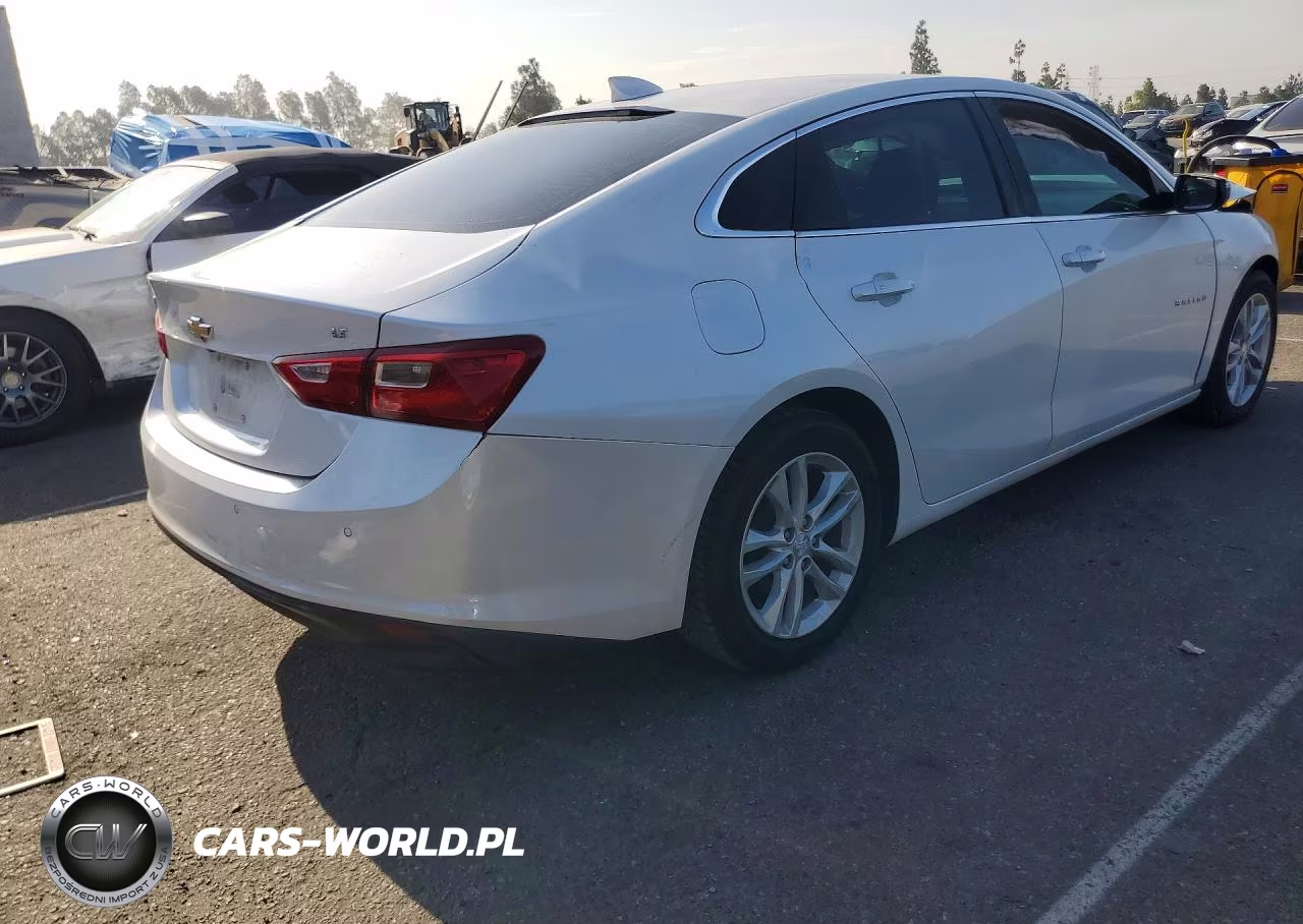 2016 Chevrolet Malibu Lt VIN:1G1ZE5ST4GF246014 - 3