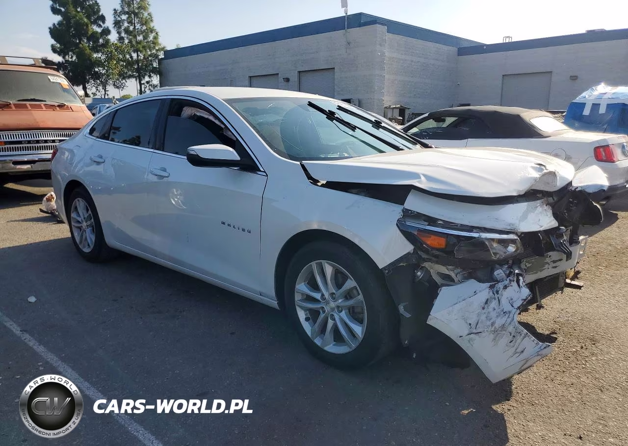 2016 Chevrolet Malibu Lt VIN:1G1ZE5ST4GF246014 - 4