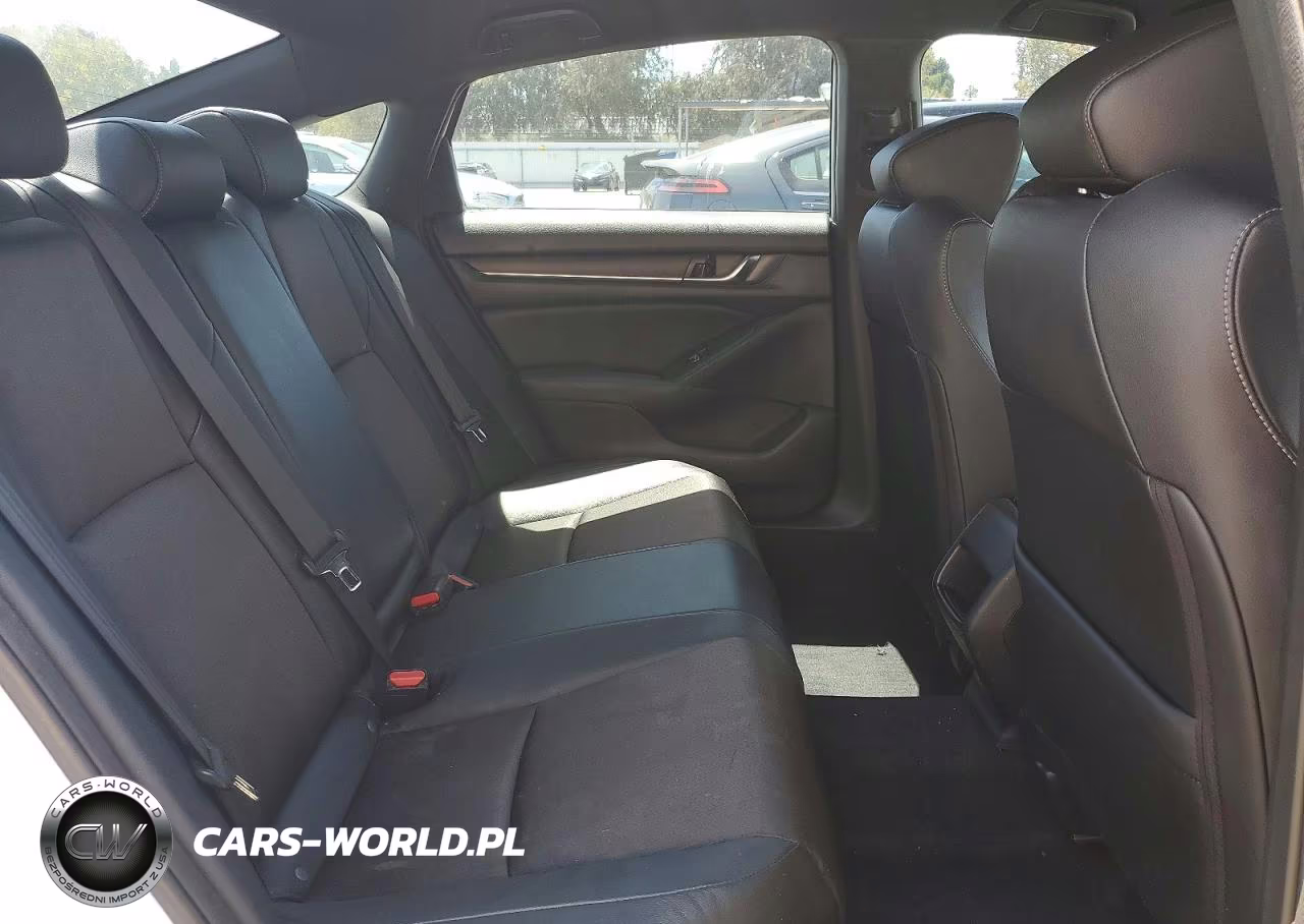 2019 Honda Accord Sport VIN:1HGCV1F34KA044832 - 10