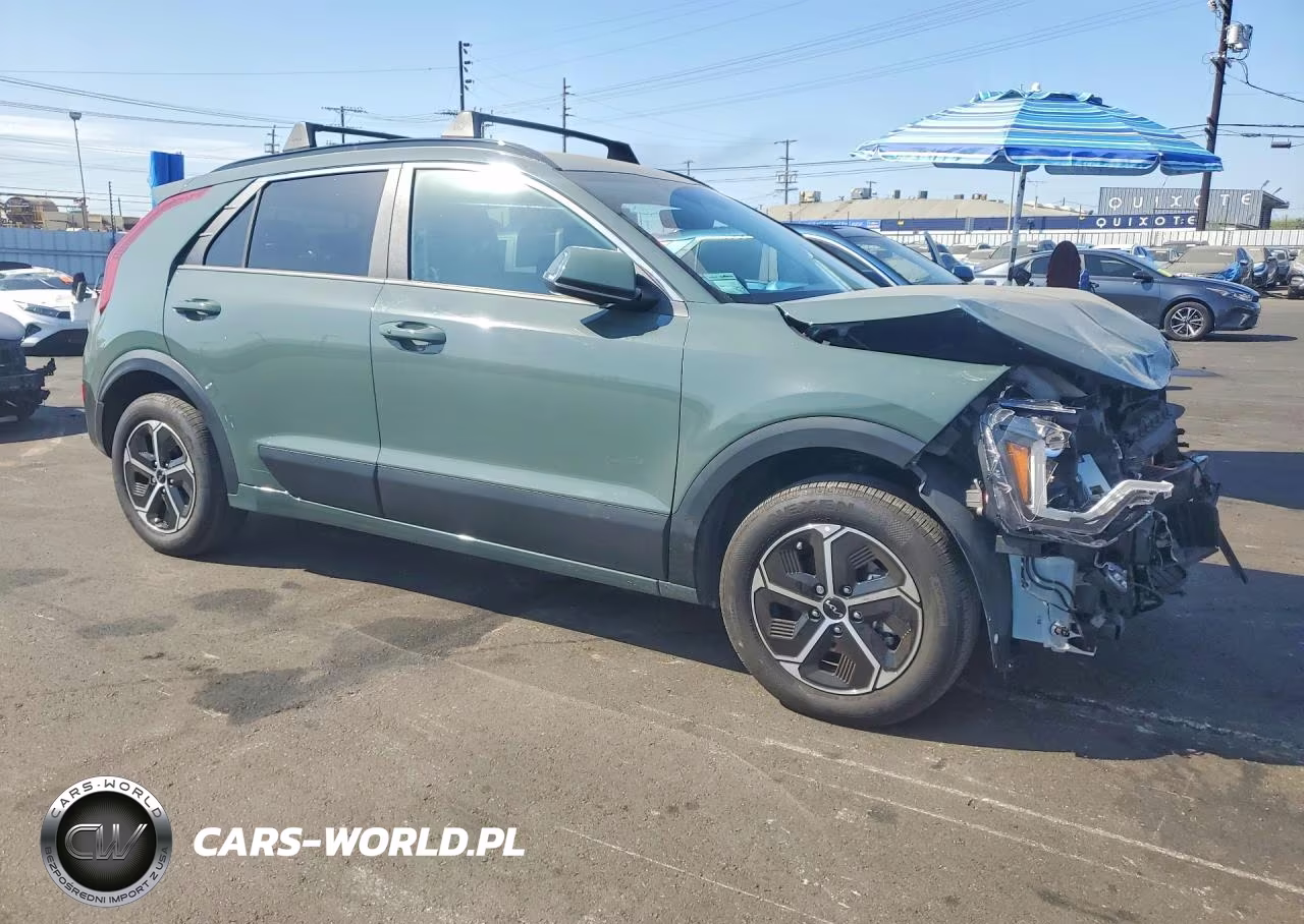2025 Kia Niro Ex VIN:KNDCR3LE4S5274447 - 4