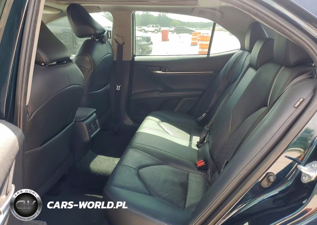 2021 Toyota Camry Xse VIN:4T1K61AK8MU524164 - 10