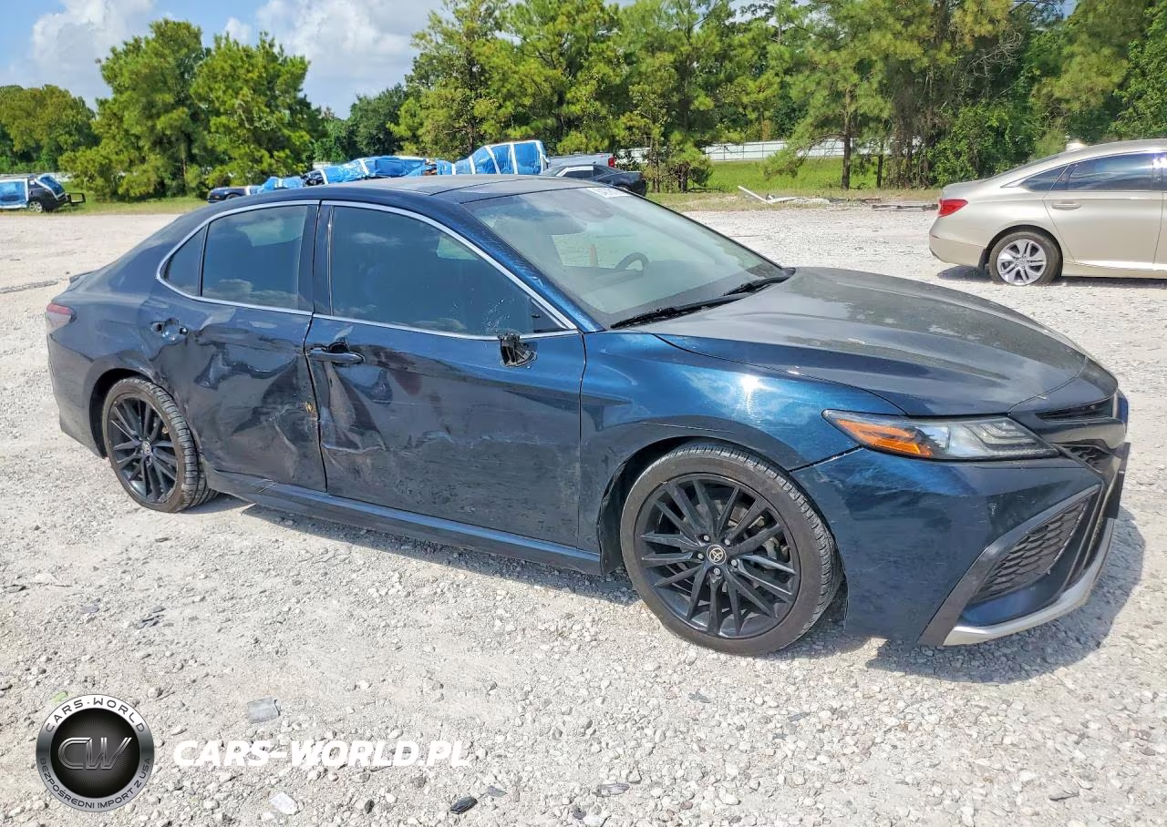 2021 Toyota Camry Xse VIN:4T1K61AK8MU524164 - 4