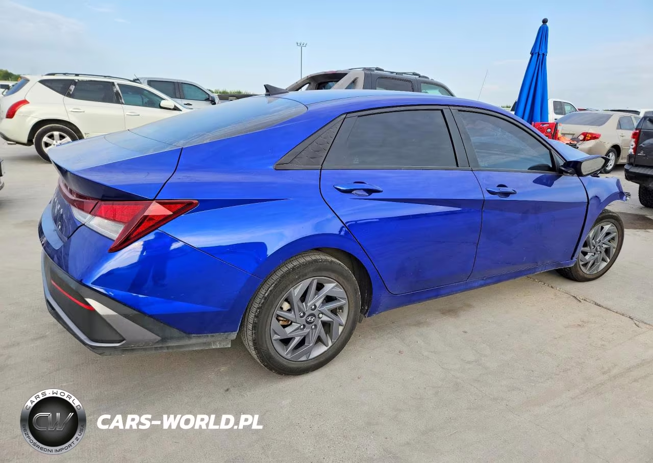 2024 Hyundai Elantra Sel VIN:KMHLM4DG1RU754347 - 3