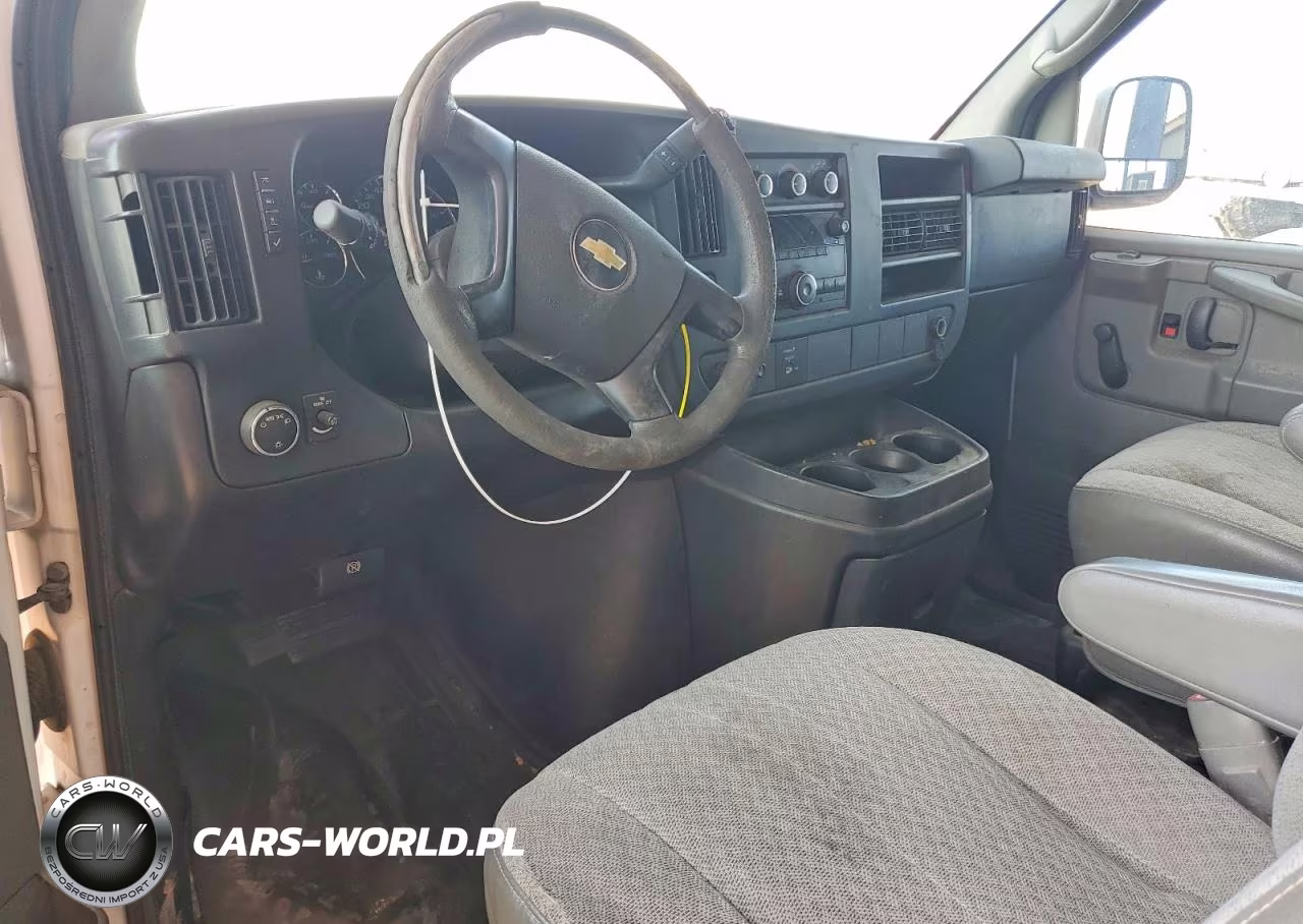 2014 Chevrolet Express G2500 VIN:1GCWGFCA5E1101176 - 8