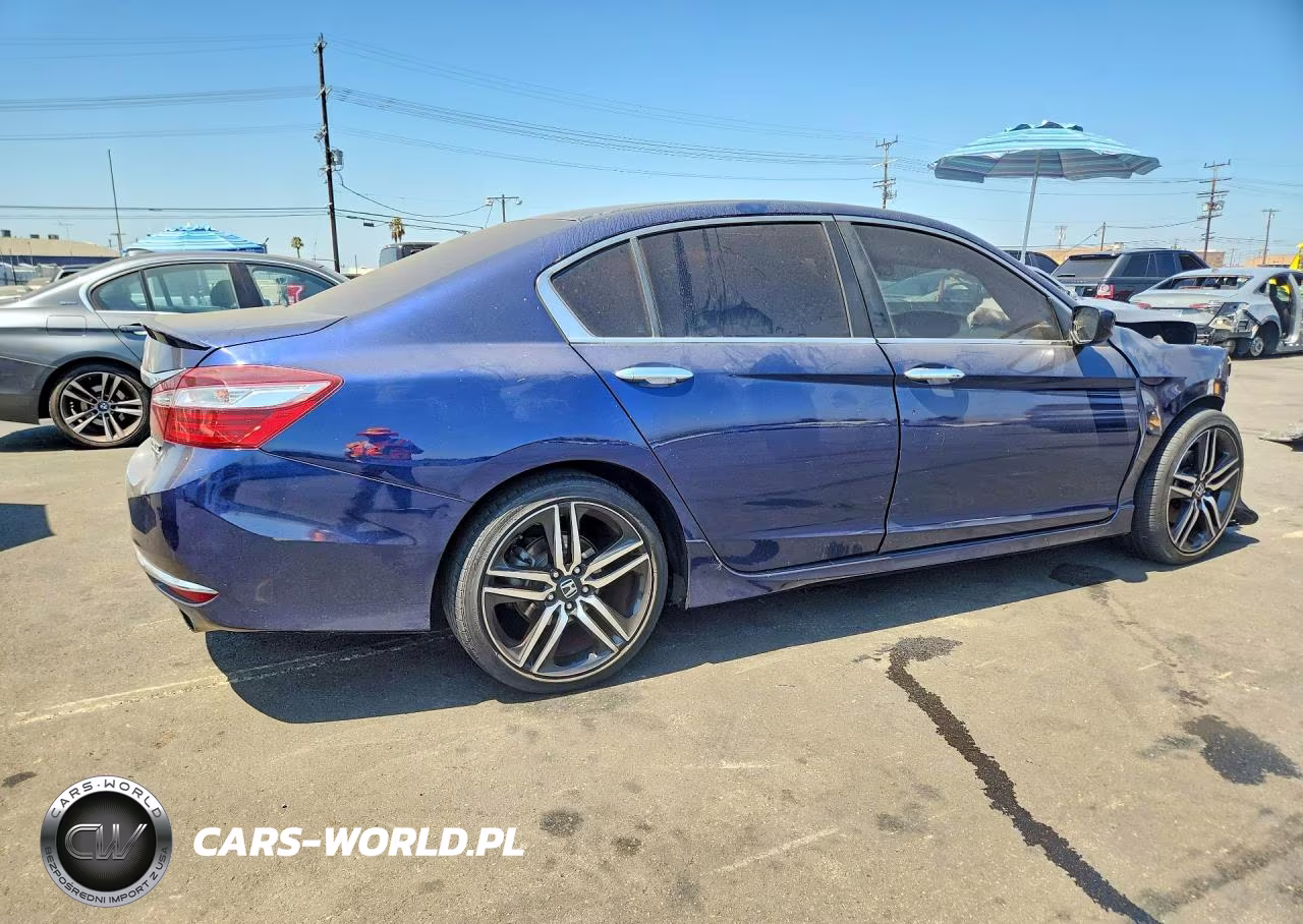2017 Honda Accord Sport Special Edition VIN:1HGCR2F11HA240521 - 3