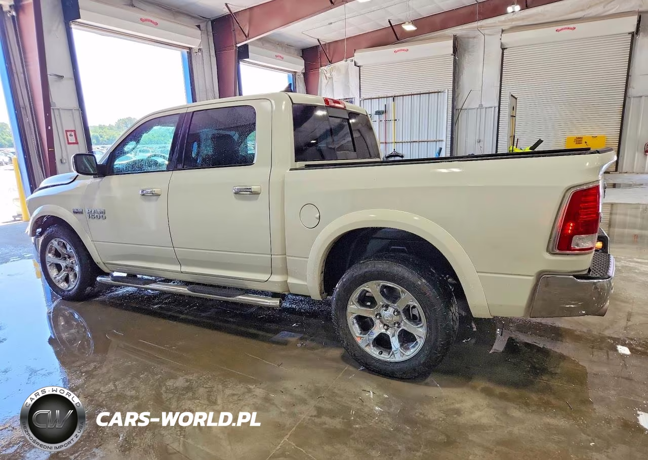 2017 Ram 1500 Laramie VIN:1C6RR7NT2HS762729 - 2