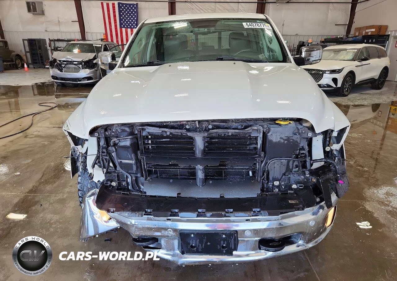 2017 Ram 1500 Laramie VIN:1C6RR7NT2HS762729 - 5