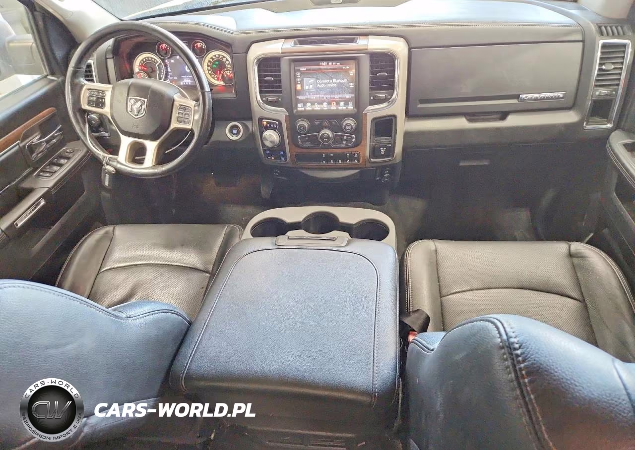 2017 Ram 1500 Laramie VIN:1C6RR7NT2HS762729 - 8