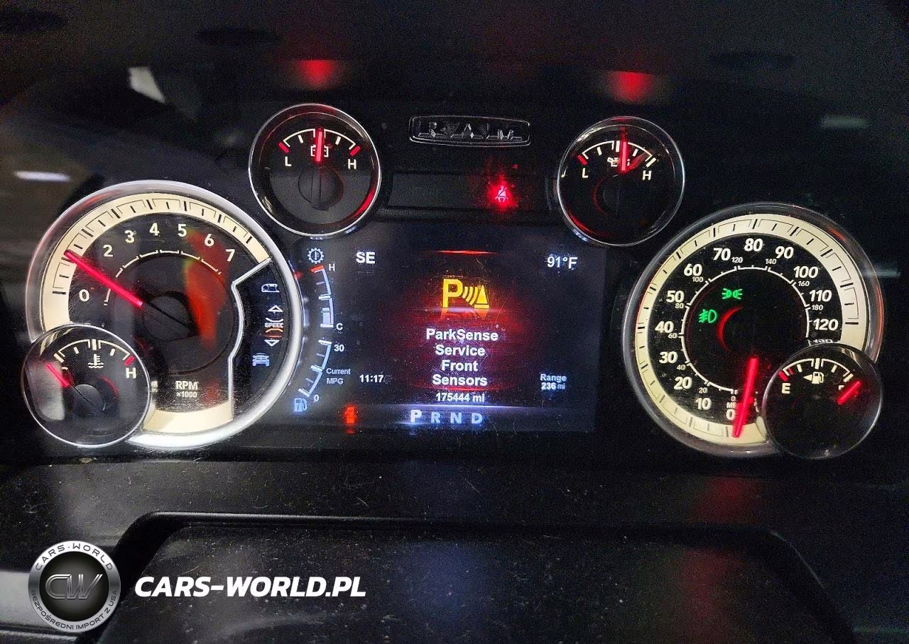 2017 Ram 1500 Laramie VIN:1C6RR7NT2HS762729 - 9