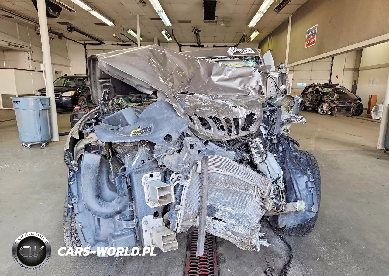 2019 Jeep Cherokee Latitude VIN:1C4PJMCX9KD232040 - 5