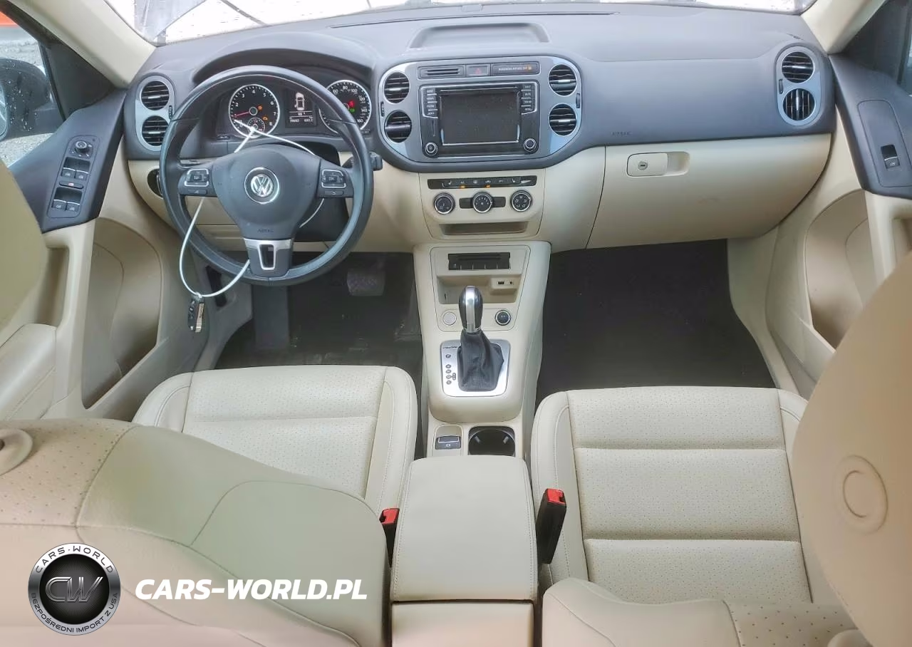 2017 Volkswagen Tiguan Wolfsburg VIN:WVGSV7AX8HK014965 - 8