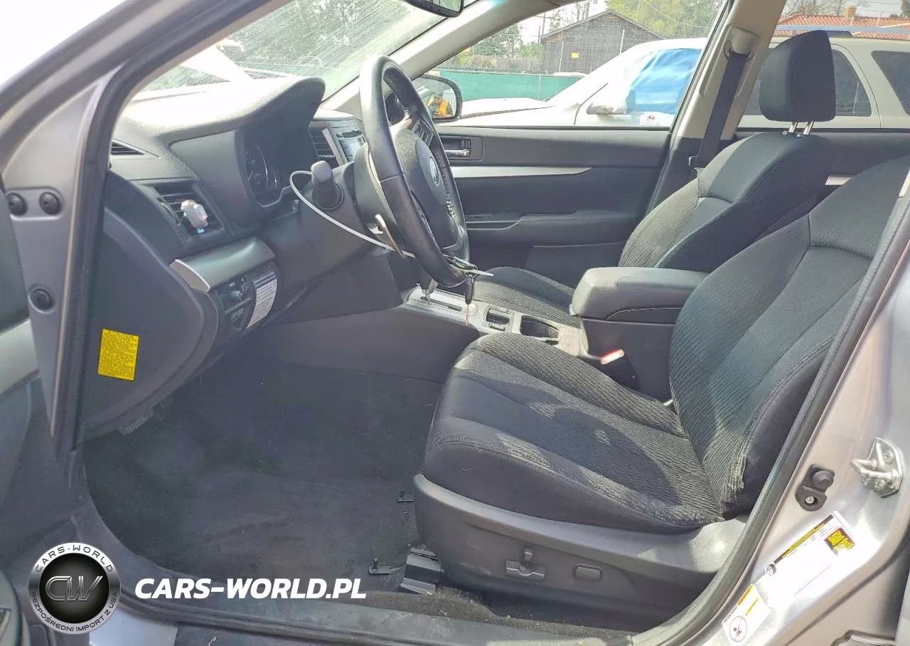 2012 Subaru Outback 2.5I Premium VIN:4S4BRCCC8C3257475 - 7