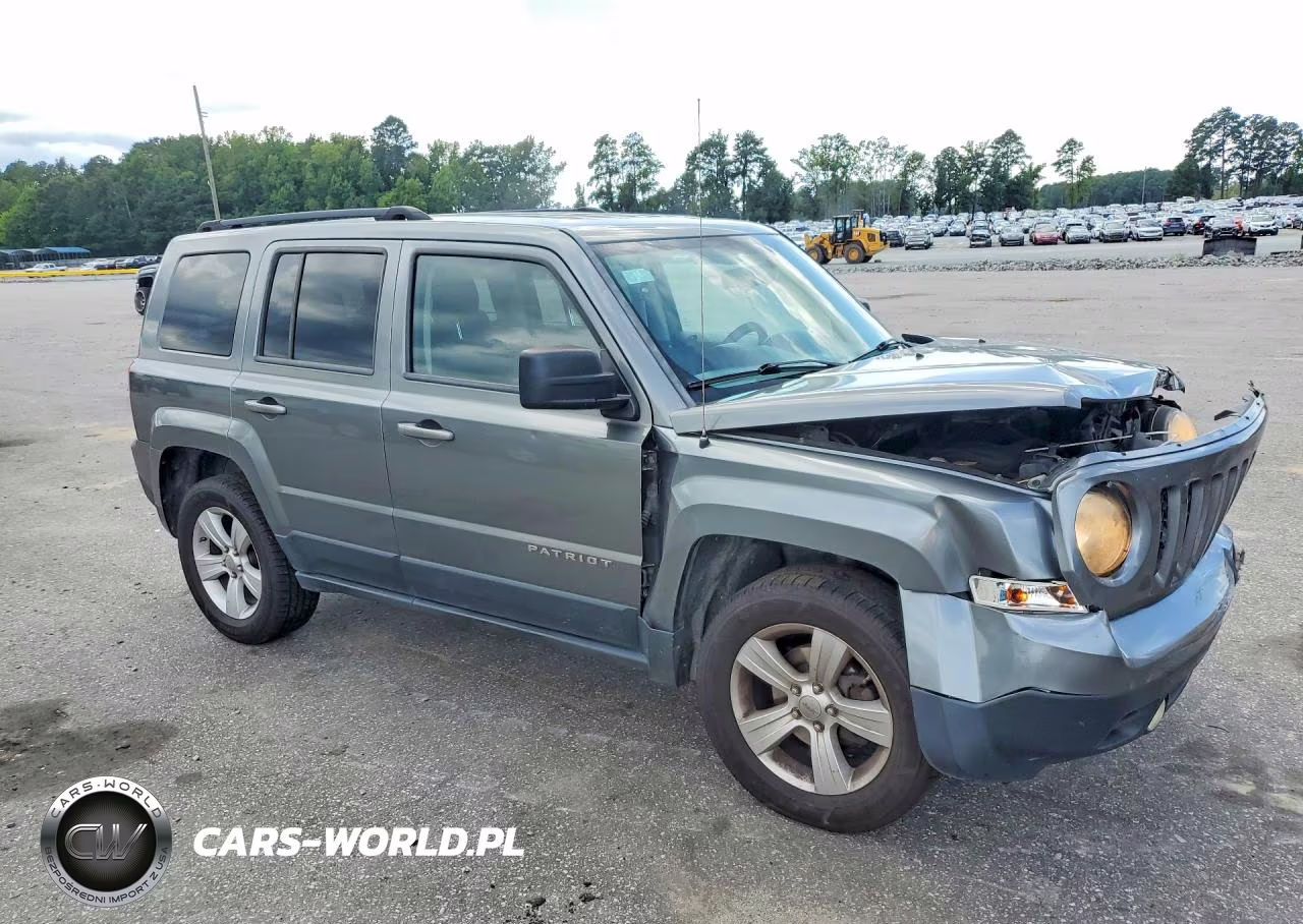 2012 Jeep Patriot Sport VIN:1C4NJRBB5CD569638 - 4