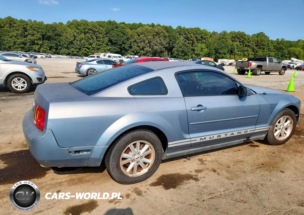 2007 Ford Mustang VIN:1ZVFT80N075266009 - 3