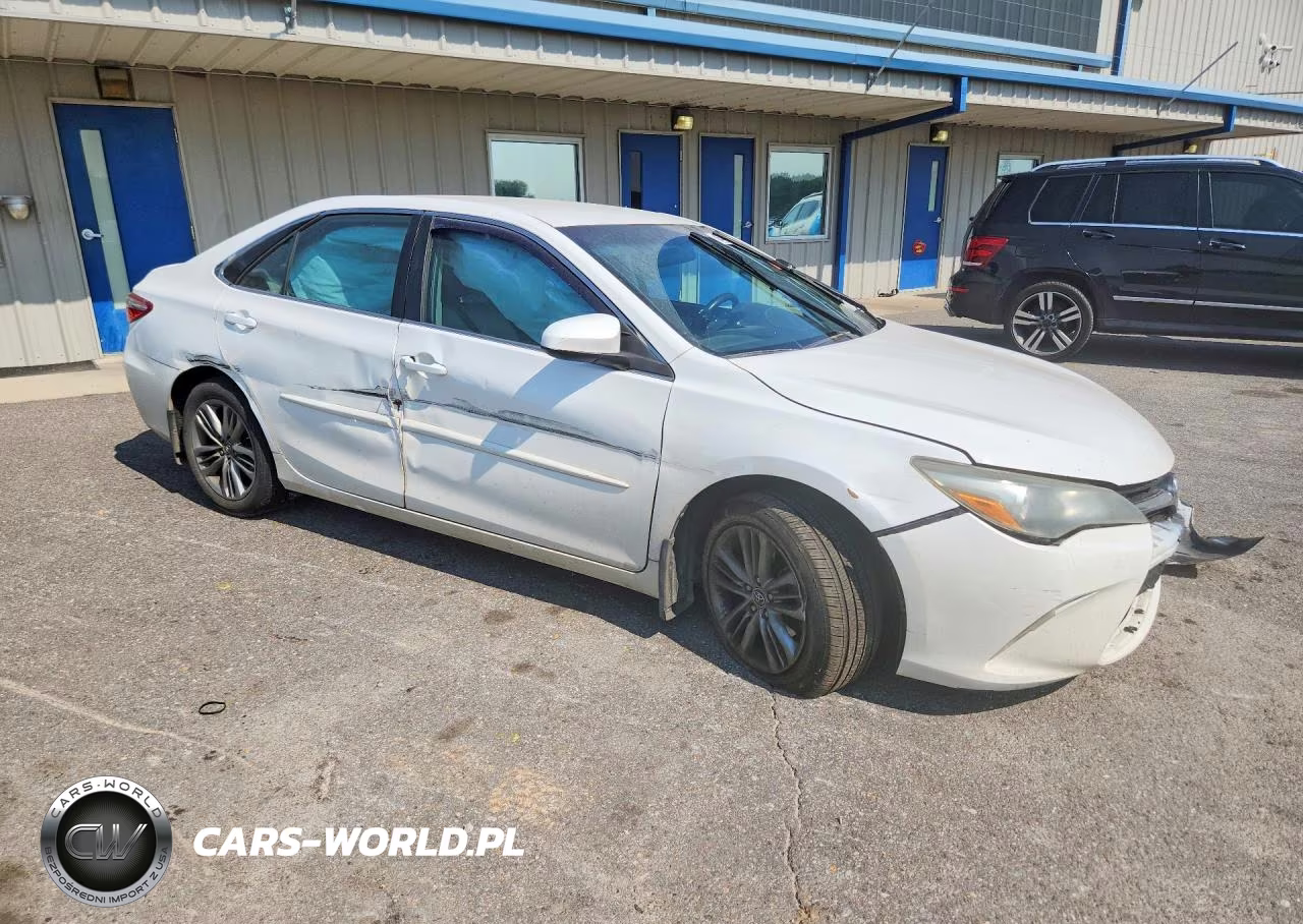 2015 Toyota Camry Se VIN:4T1BF1FK7FU089715 - 4