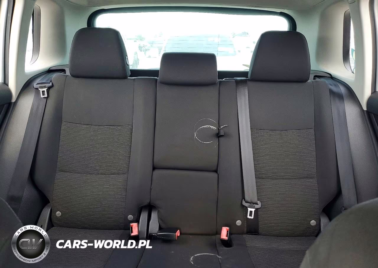2015 Volkswagen Tiguan S VIN:WVGAV7AX4FW597598 - 10