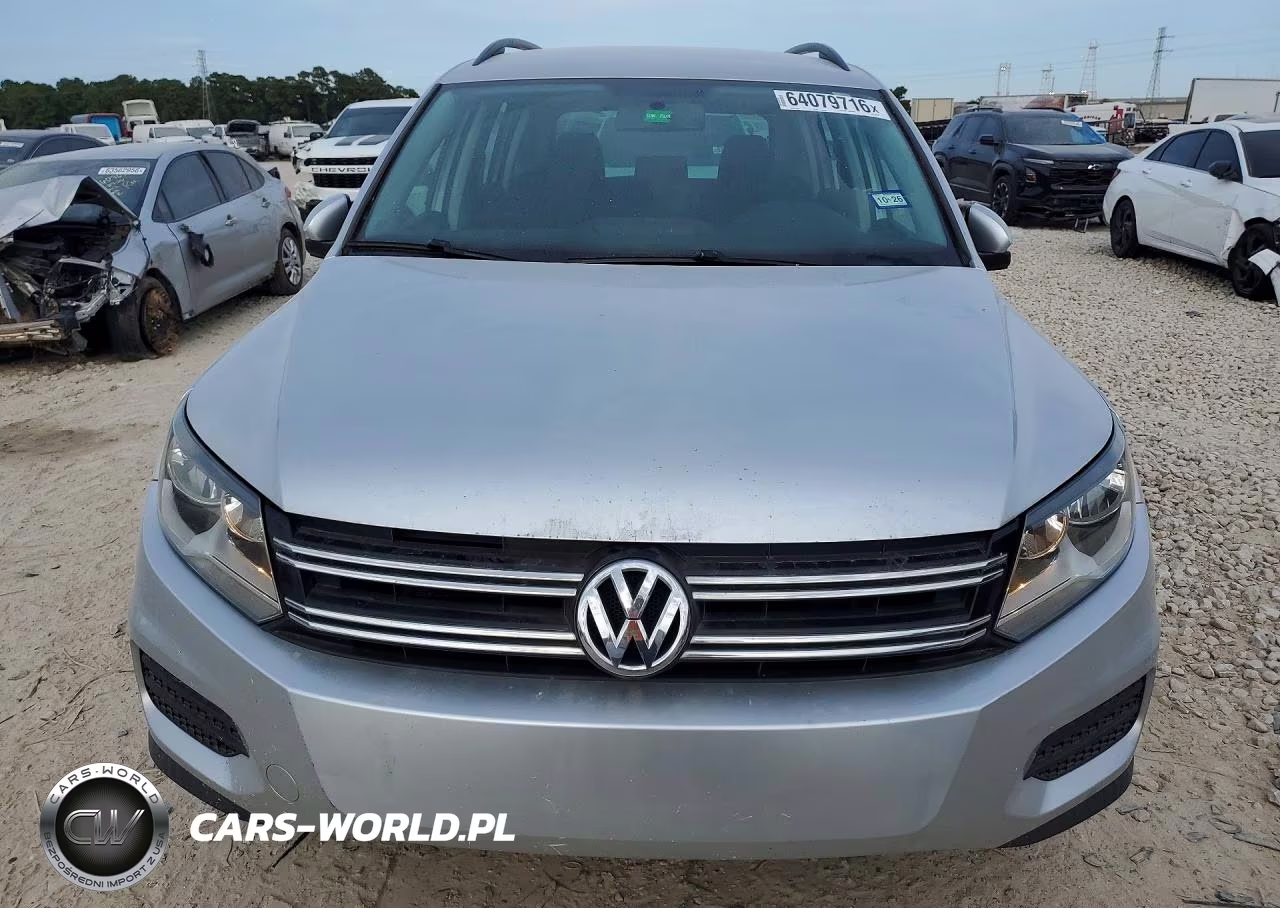 2015 Volkswagen Tiguan S VIN:WVGAV7AX4FW597598 - 5