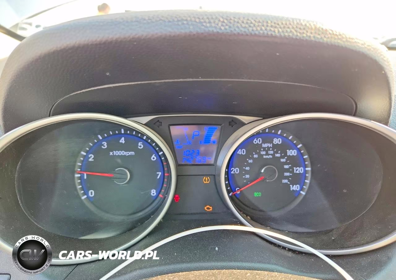 2012 Hyundai Tucson Gls VIN:KM8JUCAC1CU467973 - 9