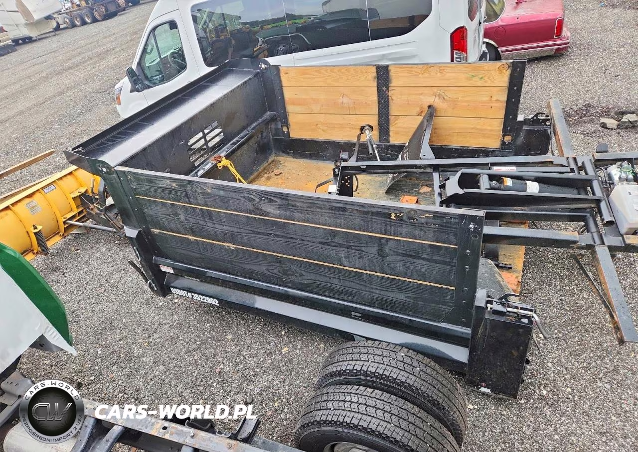 2025 Chevrolet Silverado K3500 VIN:1GB3KSE75SF216116 - 13