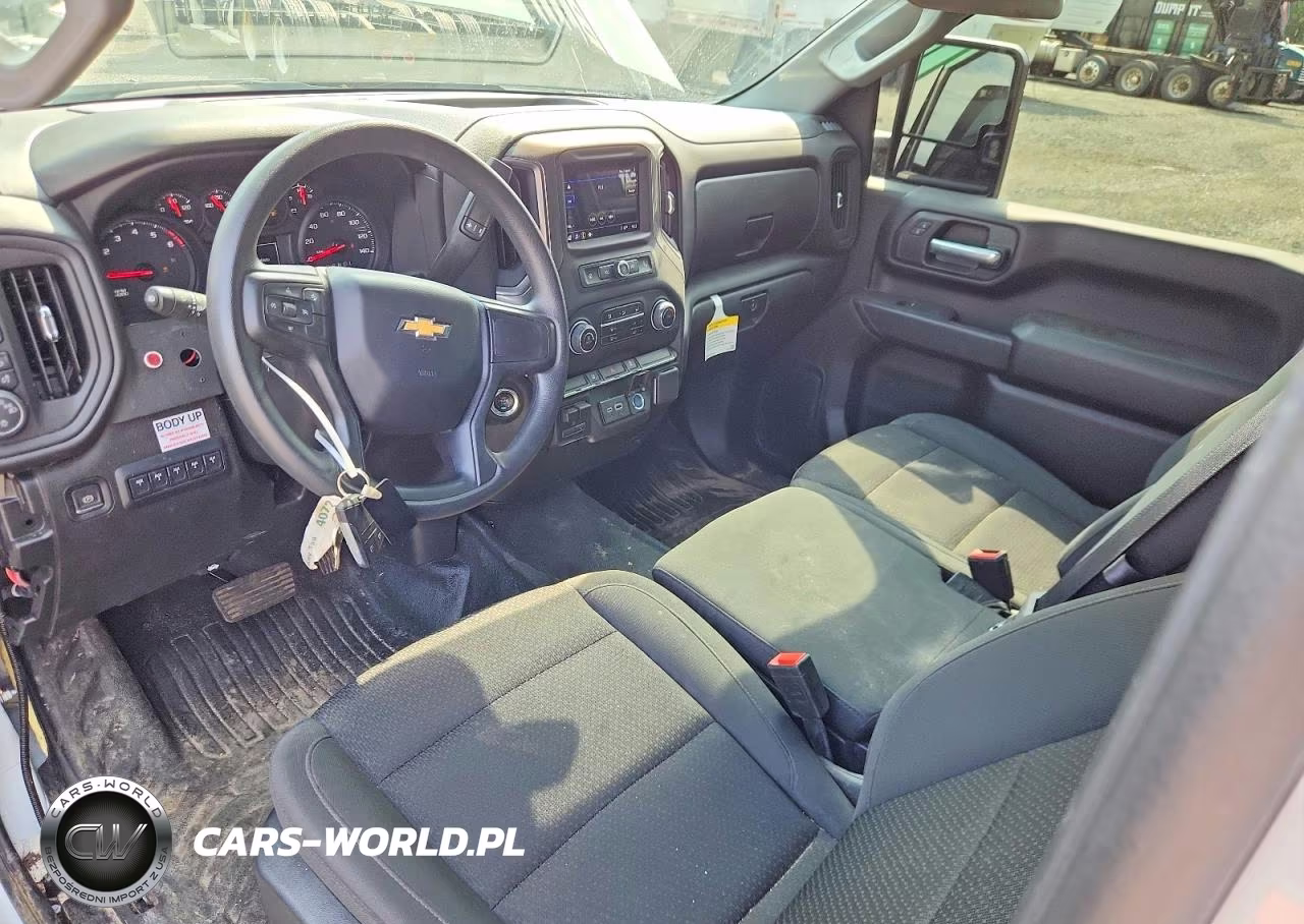 2025 Chevrolet Silverado K3500 VIN:1GB3KSE75SF216116 - 8