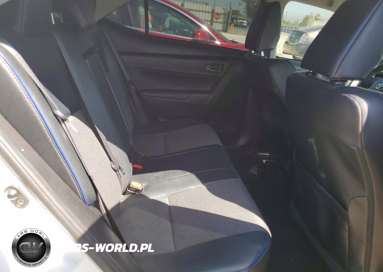 2018 Toyota Corolla Se VIN:5YFBURHE9JP770478 - 10
