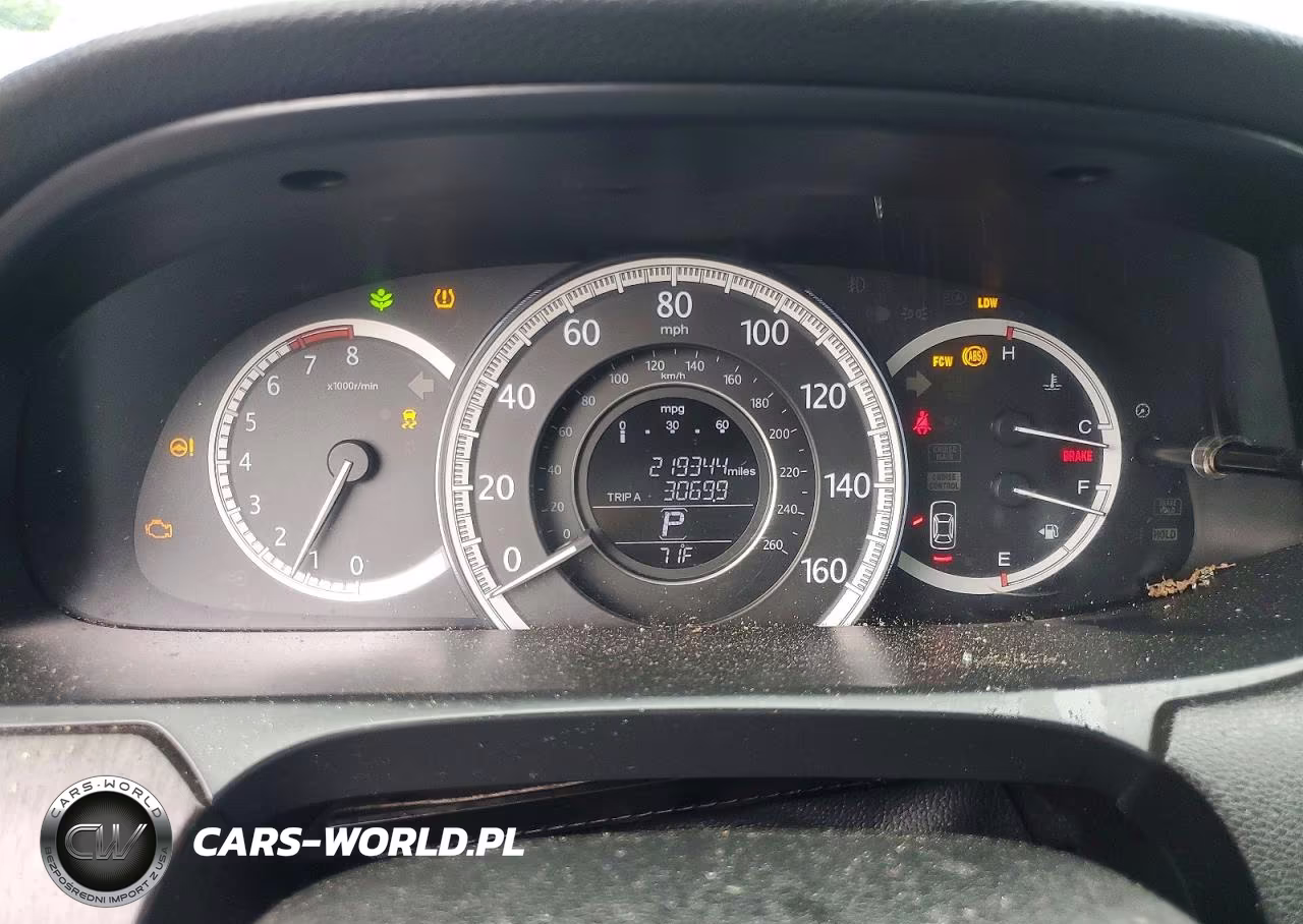 2013 Honda Accord Touring VIN:1HGCR3F89DA002588 - 9