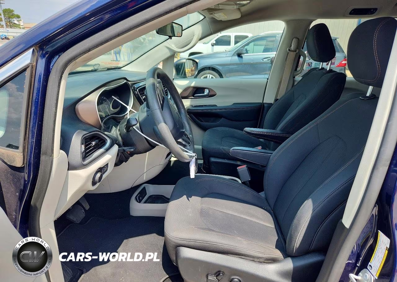 2018 Chrysler Pacifica Lx VIN:2C4RC1CG4JR292174 - 7