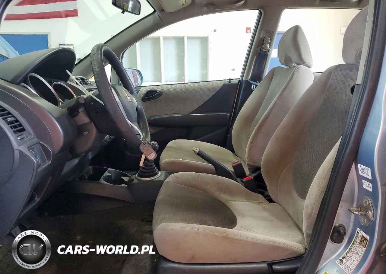 2007 Honda Fit VIN:JHMGD37467S066952 - 7