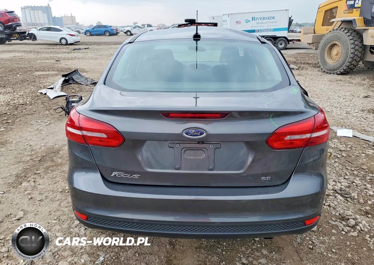 2018 Ford Focus Se VIN:1FADP3F20JL266793 - 6