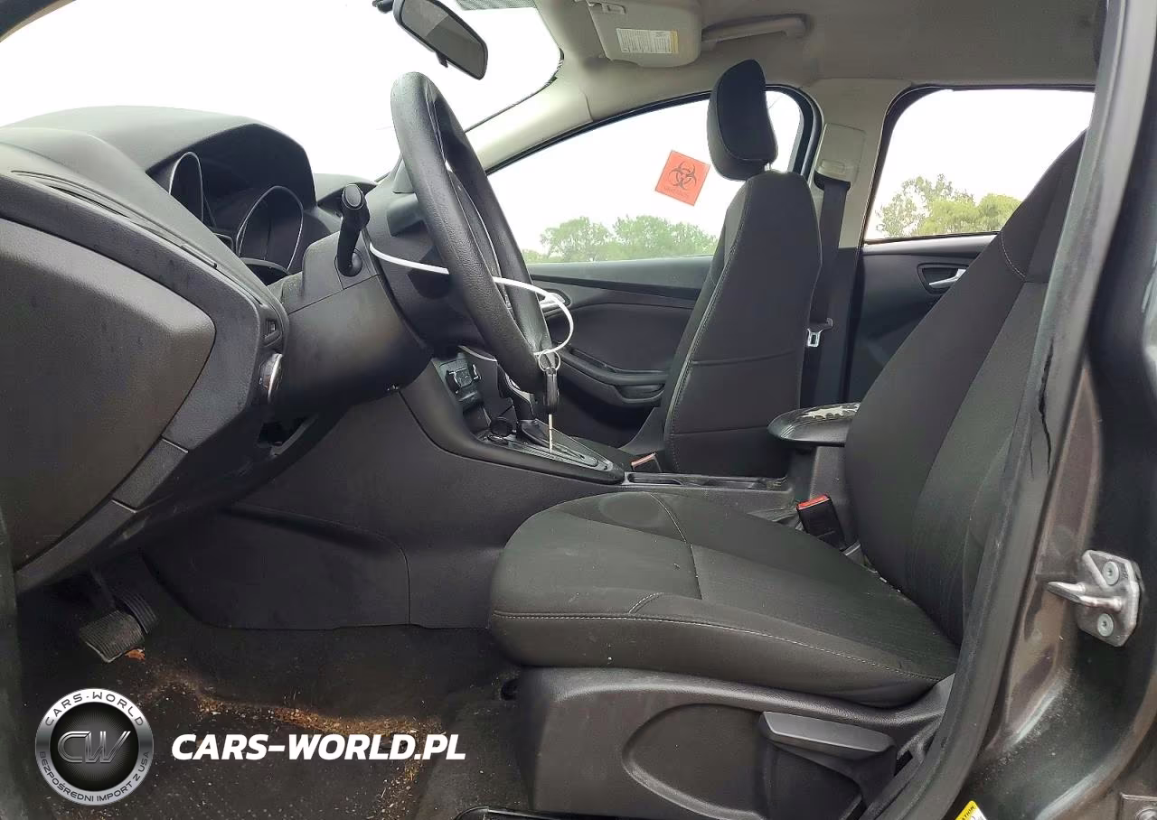 2018 Ford Focus Se VIN:1FADP3F20JL266793 - 7