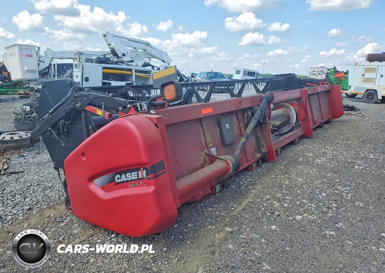 2012 Case 3020 - Corn Head