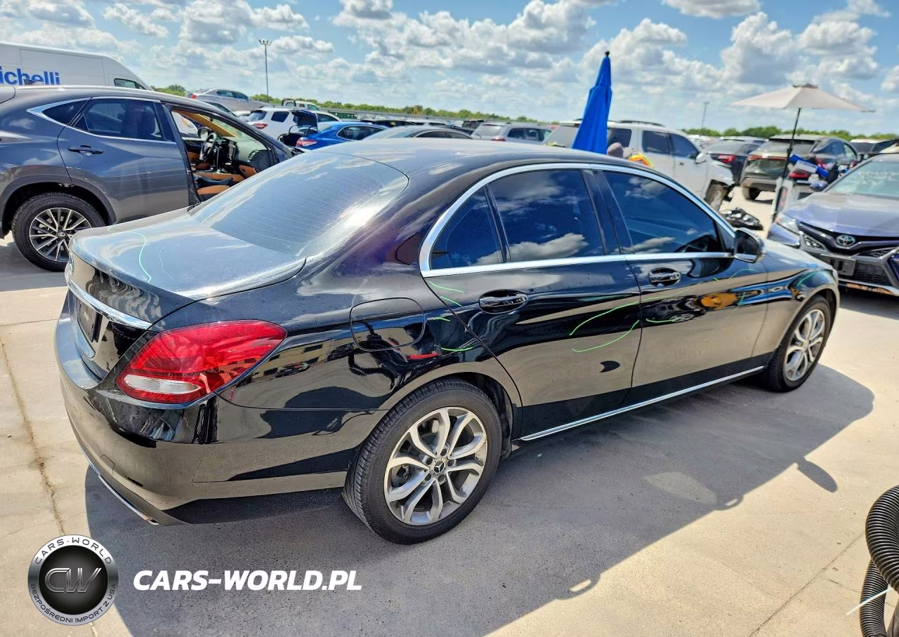 2017 Mercedes-Benz C 300 VIN:55SWF4JB0HU232464 - 3