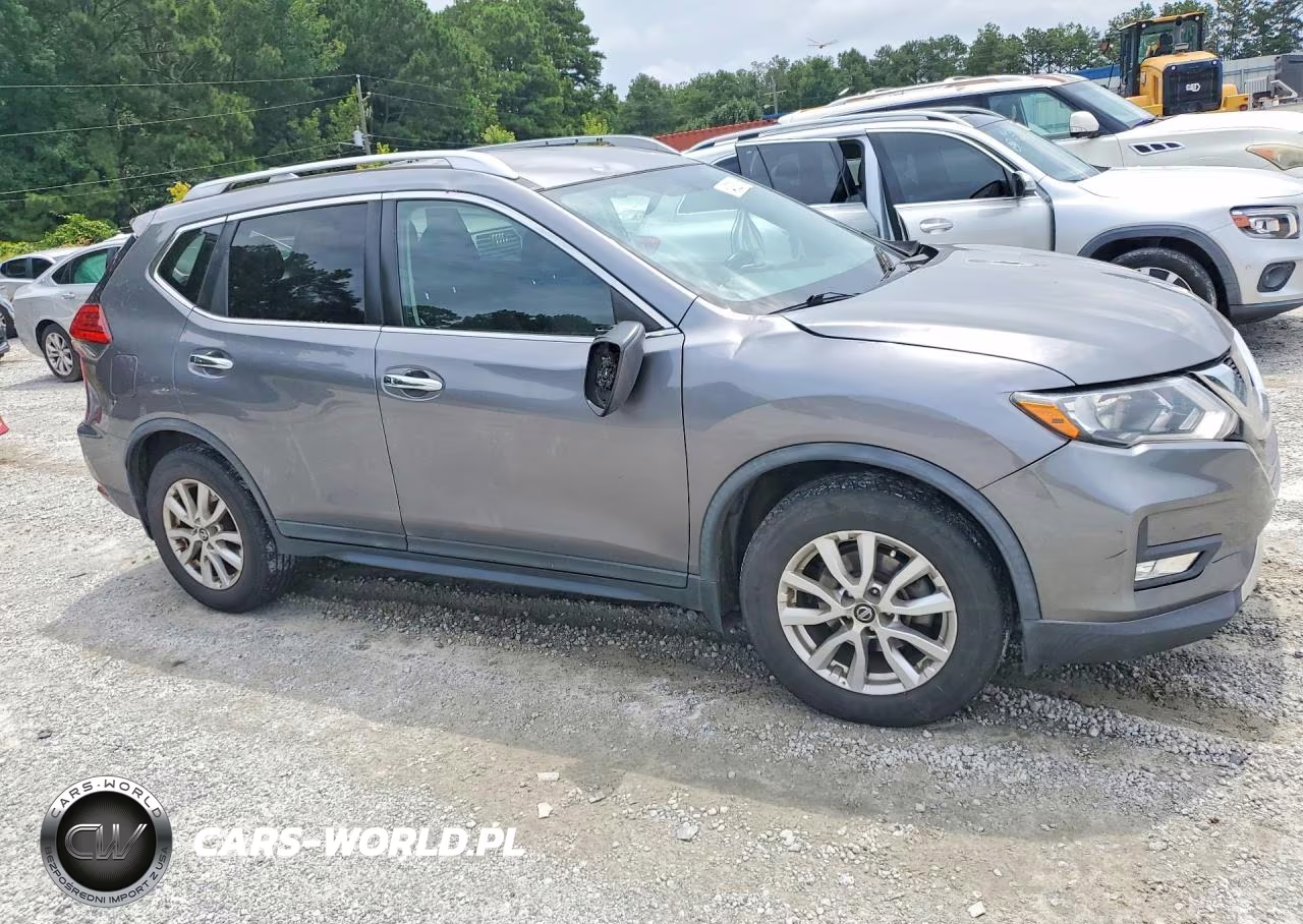 2017 Nissan Rogue Sv VIN:KNMAT2MT7HP611156 - 4