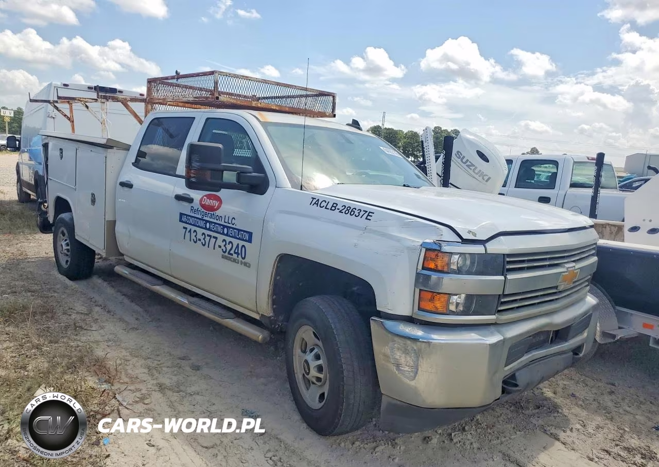 2018 Chevrolet Silverado C2500 Heavy Duty VIN:1GB1CUEG7JF280401 - 4