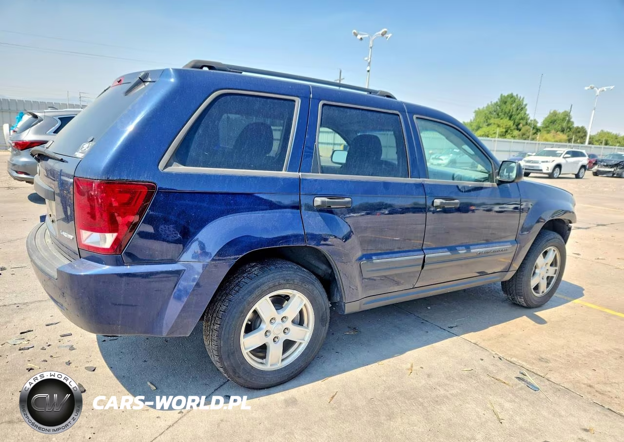2005 Jeep Grand Cherokee Laredo VIN:1J4GR48K45C689283 - 3