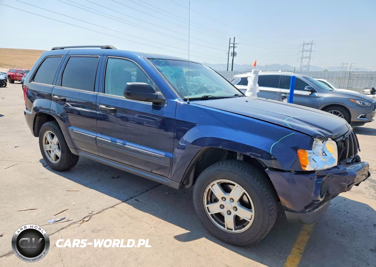 2005 Jeep Grand Cherokee Laredo VIN:1J4GR48K45C689283 - 4