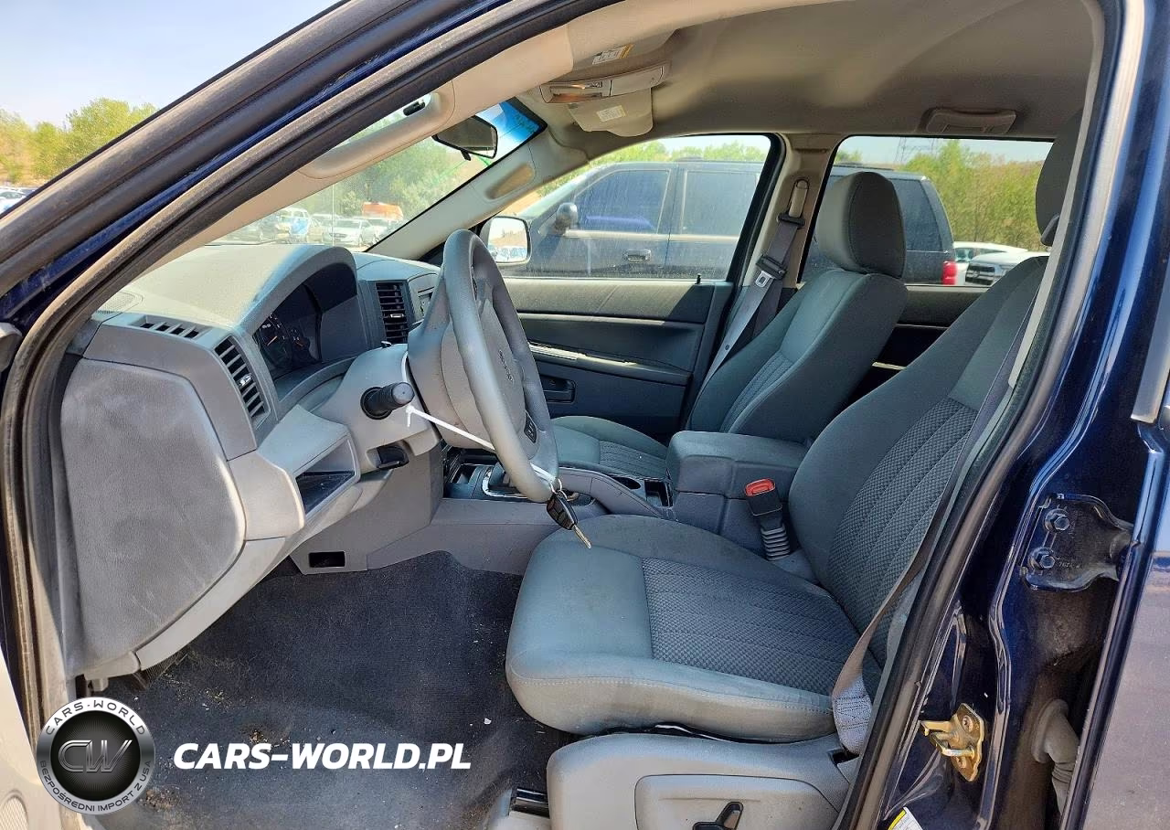 2005 Jeep Grand Cherokee Laredo VIN:1J4GR48K45C689283 - 7