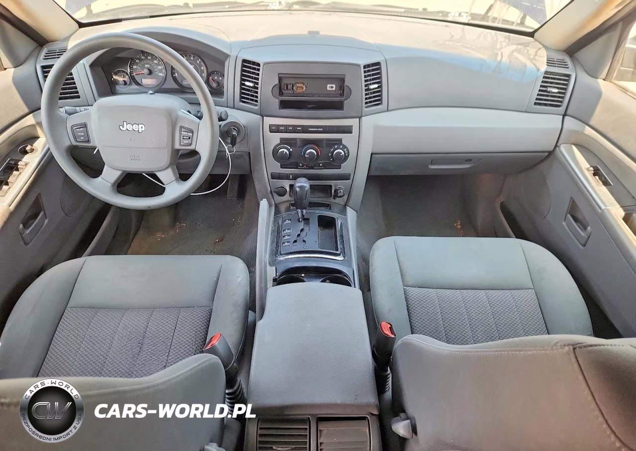 2005 Jeep Grand Cherokee Laredo VIN:1J4GR48K45C689283 - 8
