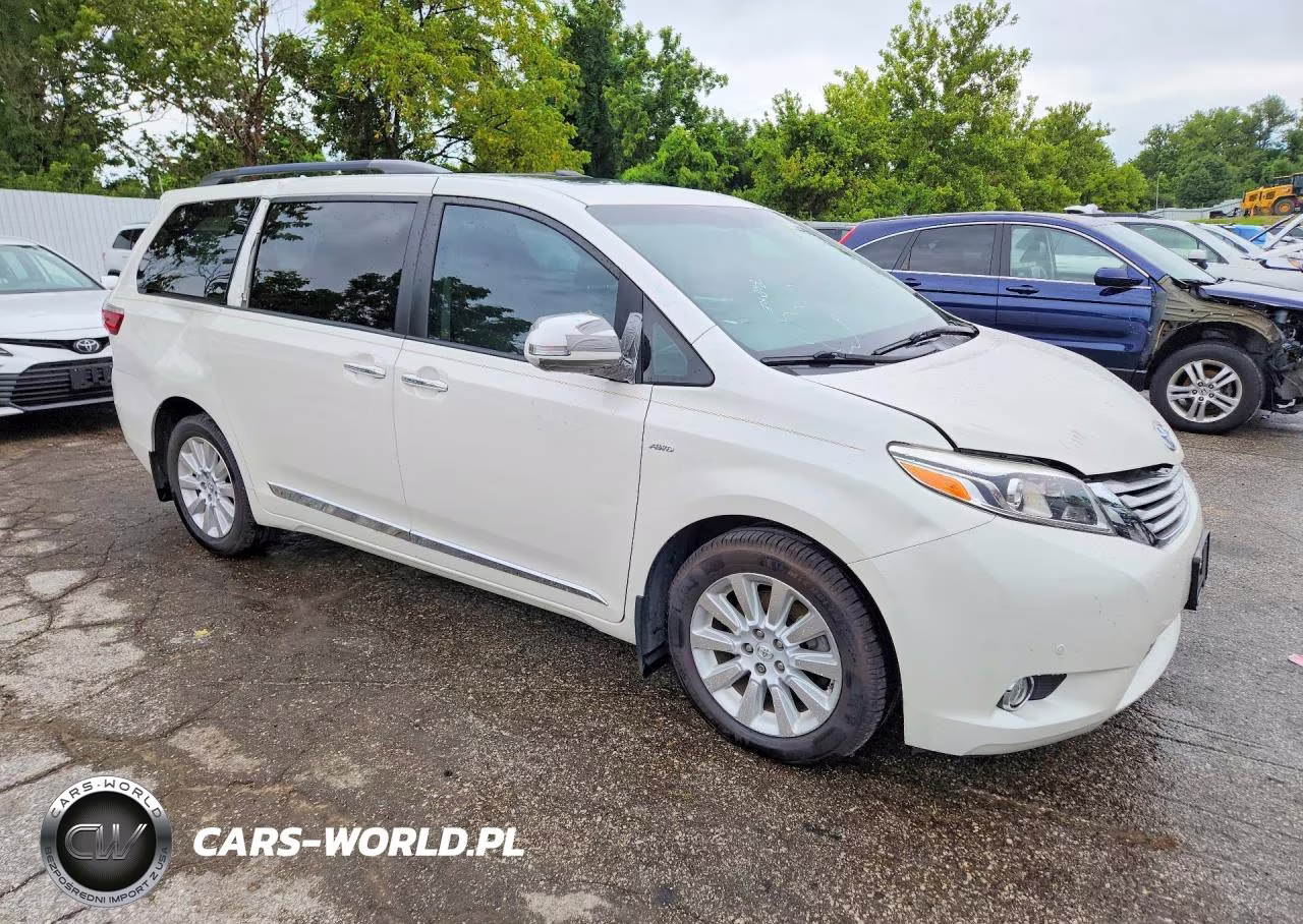 2016 Toyota Sienna Limited 7-Passenger VIN:5TDDK3DCXGS144745 - 4
