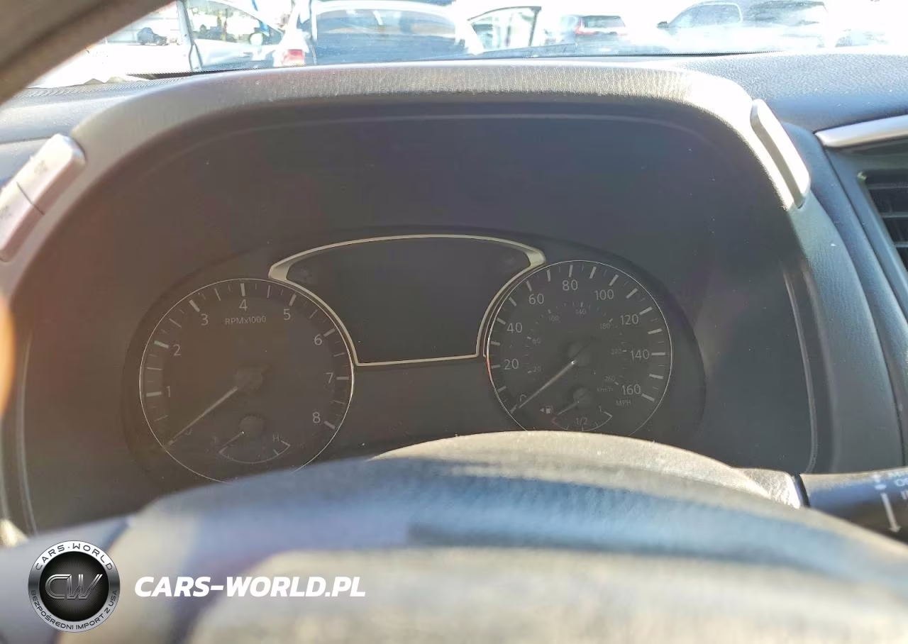 2019 Nissan Pathfinder S VIN:5N1DR2MNXKC651142 - 9