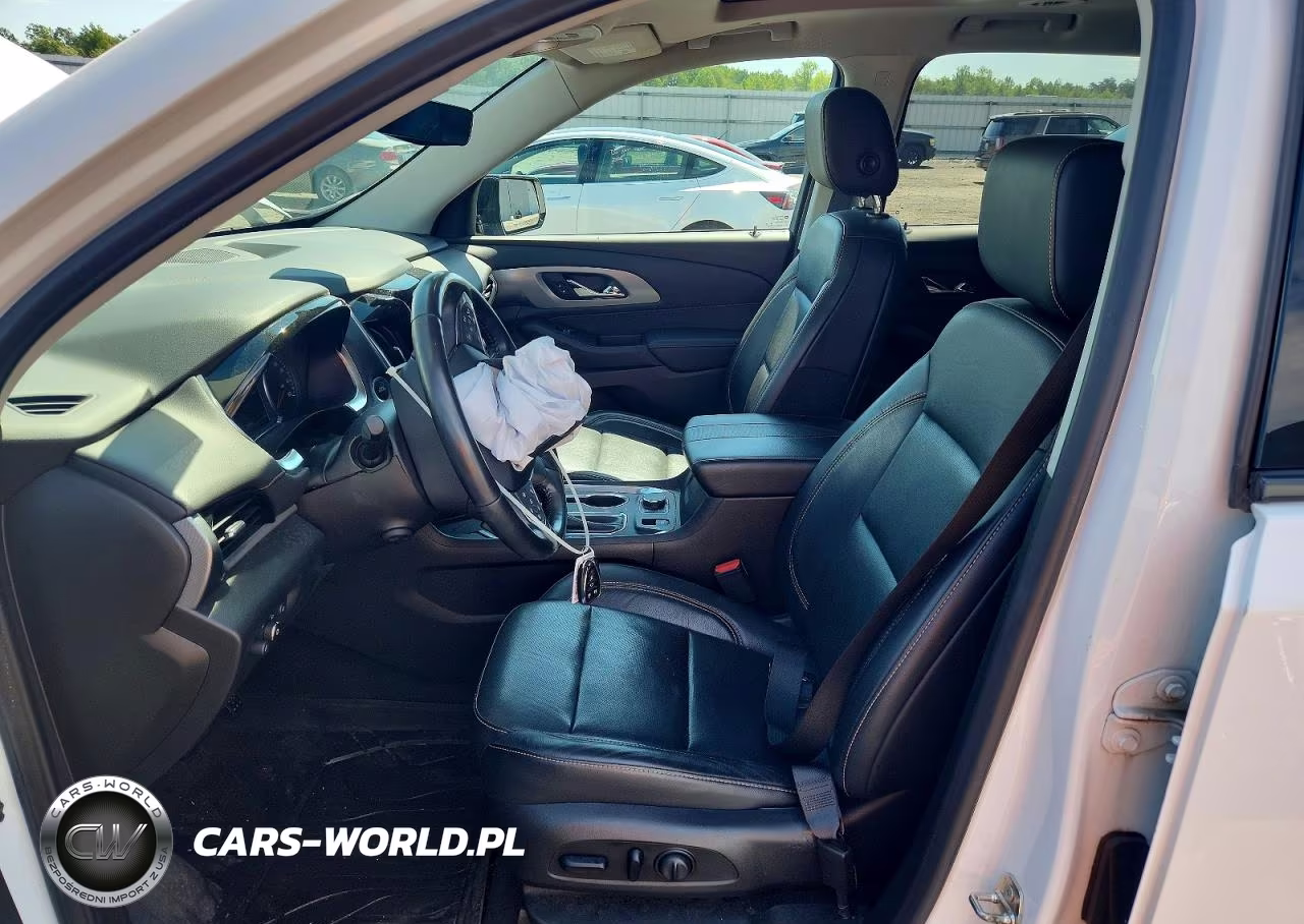 2019 Chevrolet Traverse Premier VIN:1GNERKKWXKJ314543 - 7