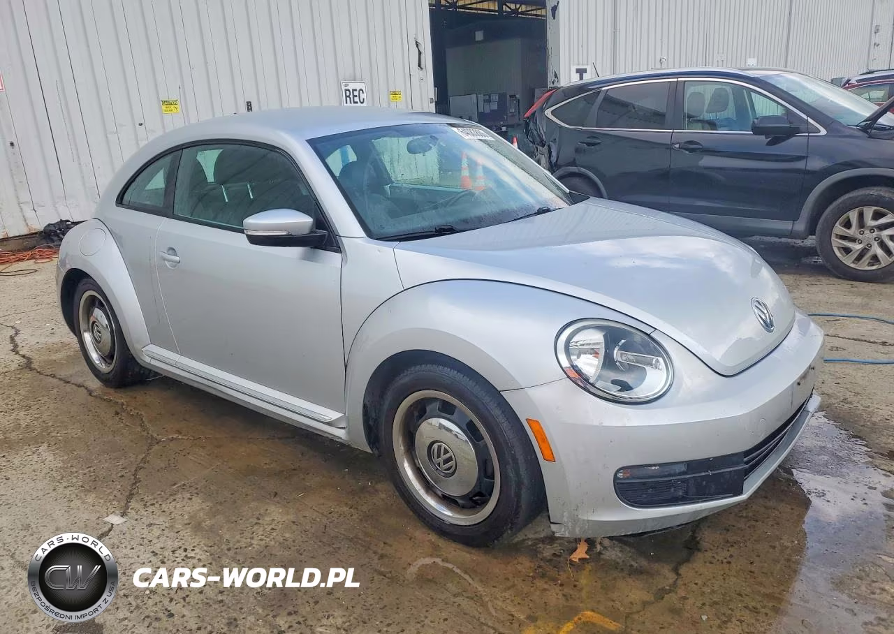 2012 Volkswagen Beetle VIN:3VWJP7AT4CM613352 - 4