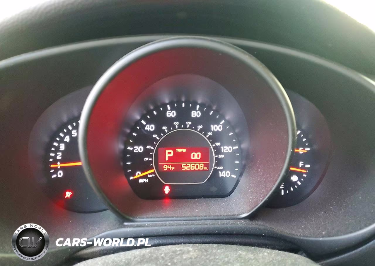 2016 Kia Soul + VIN:KNDJP3A56G7829751 - 9