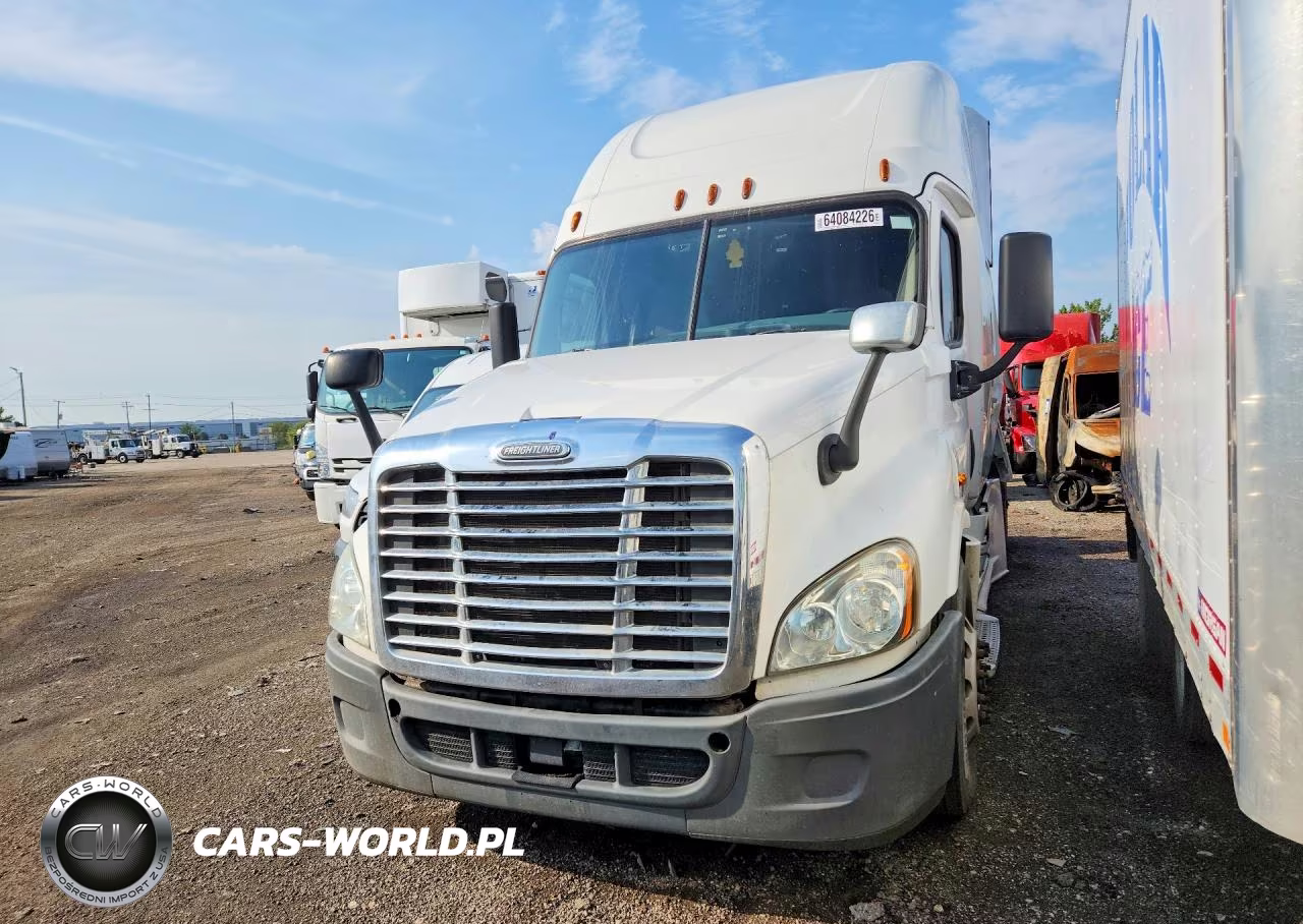 2018 Freightliner Cascadia 125 Semi Truck VIN:3AKJGLDR5JSJH8828 - 1