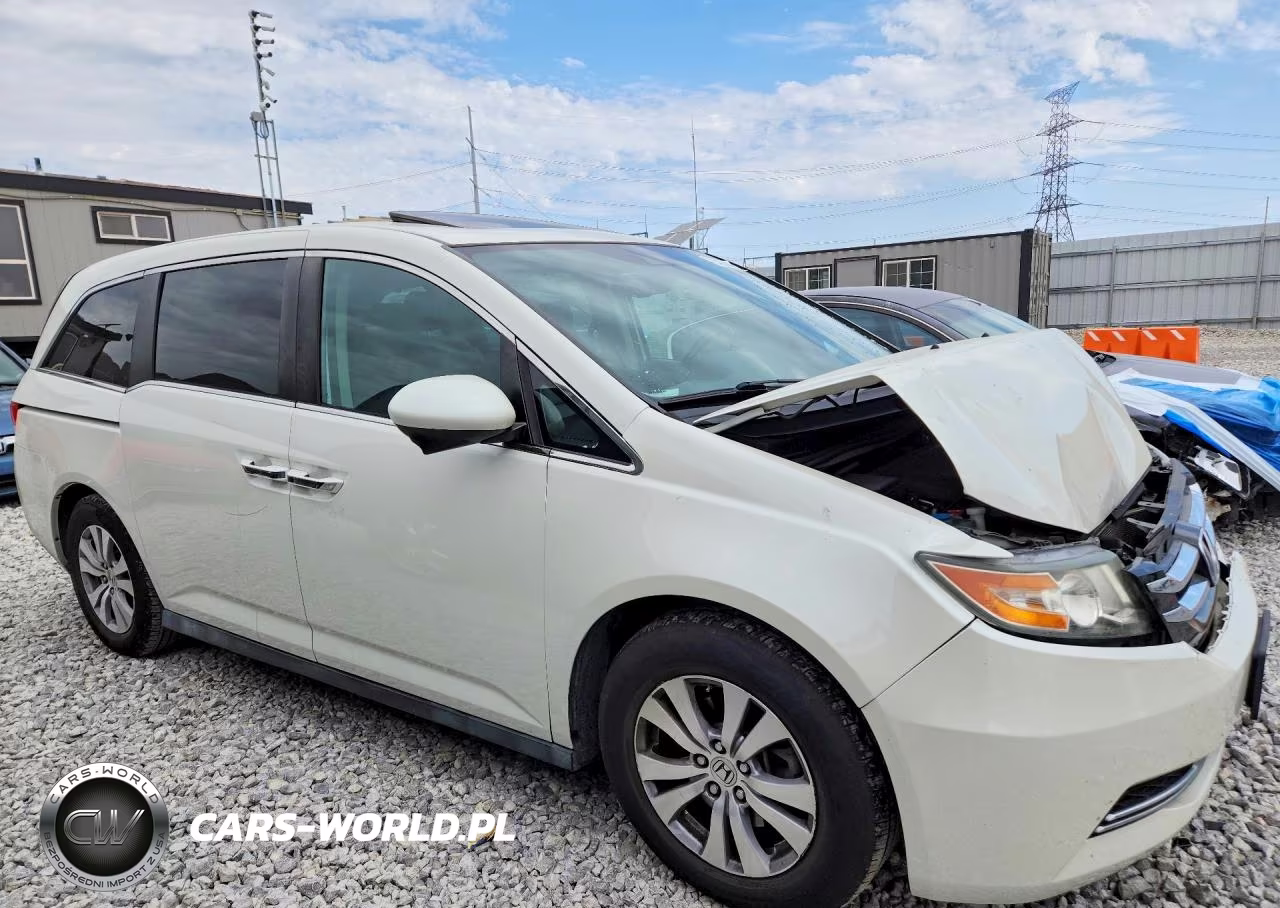 2015 Honda Odyssey Exl VIN:5FNRL5H61FB024113 - 4